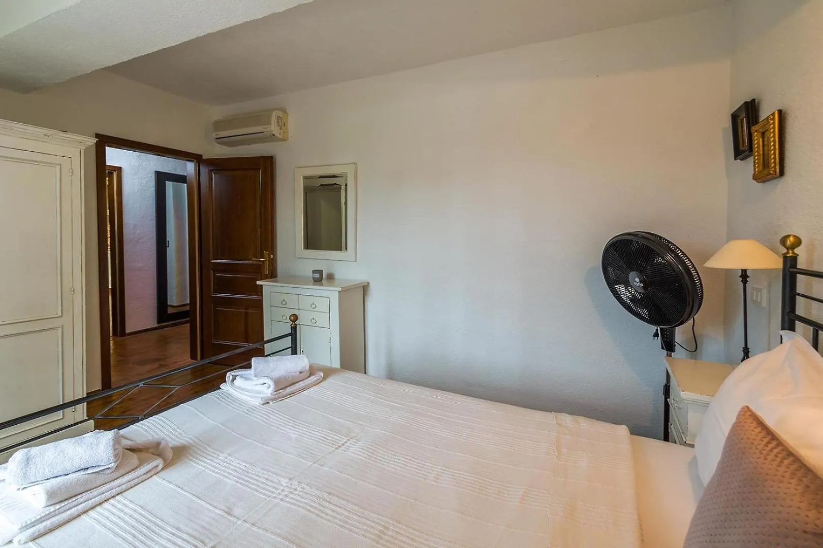Villa Campanula Barat  克罗地亚